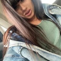 Karolina_Moon's Offline Chat Room