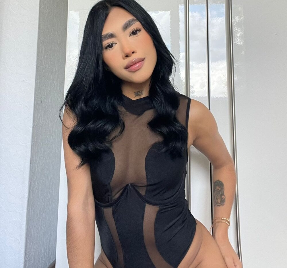 watchgirlcam.com sussie_thompsom livesex profile in brown-hair cams