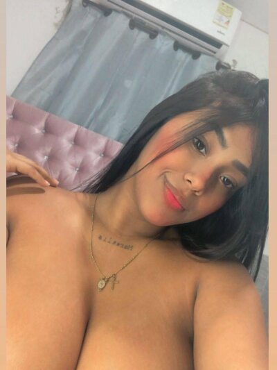 salolizhotxxx 👸 online naked webcam