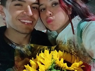 Candy_n_Robin Couple Cumshot Strip Cam