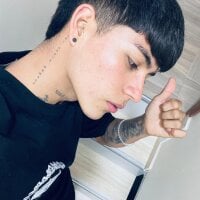 Lukas_strong webcam thumbnail
