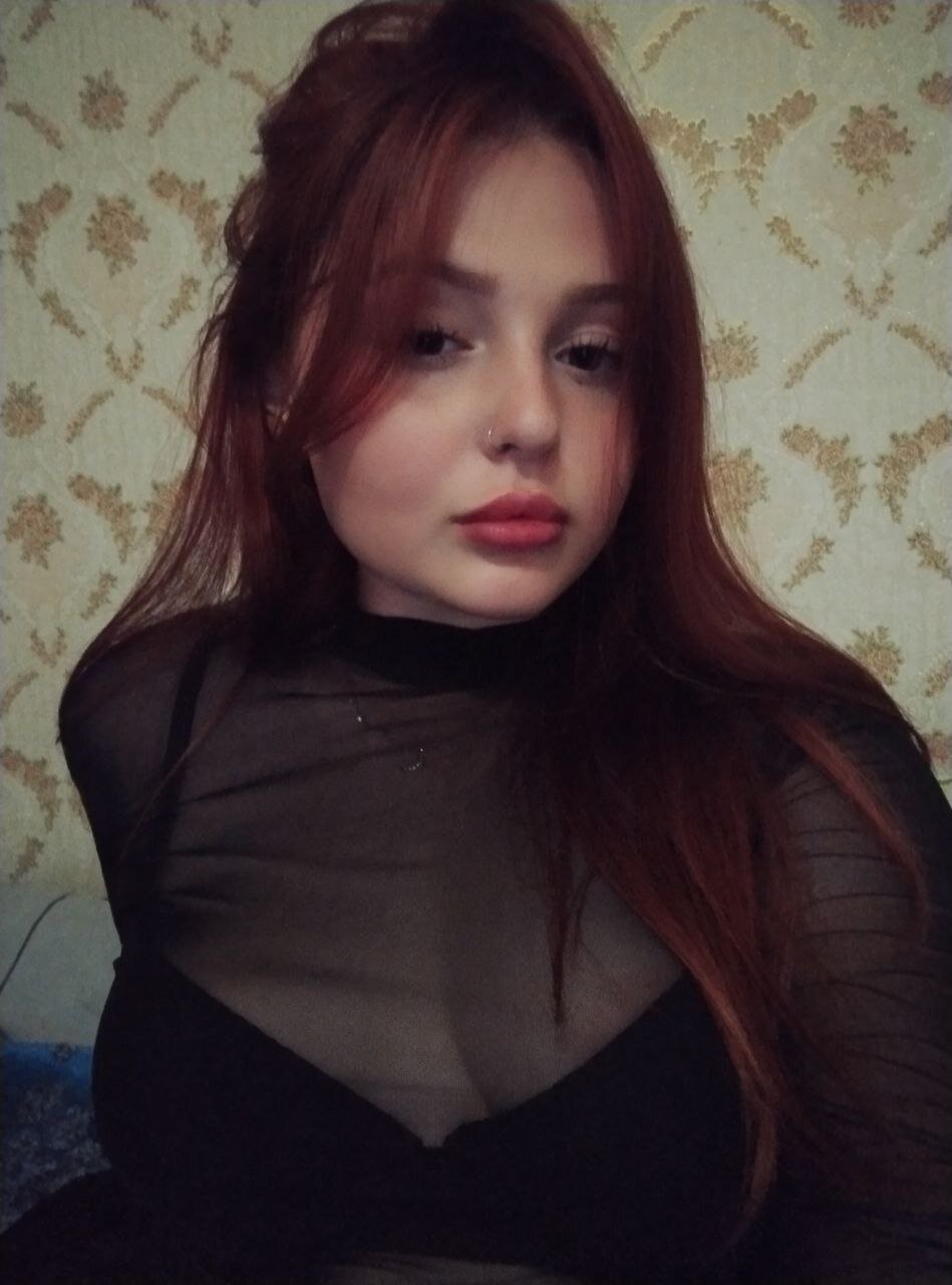 MiaFlores18