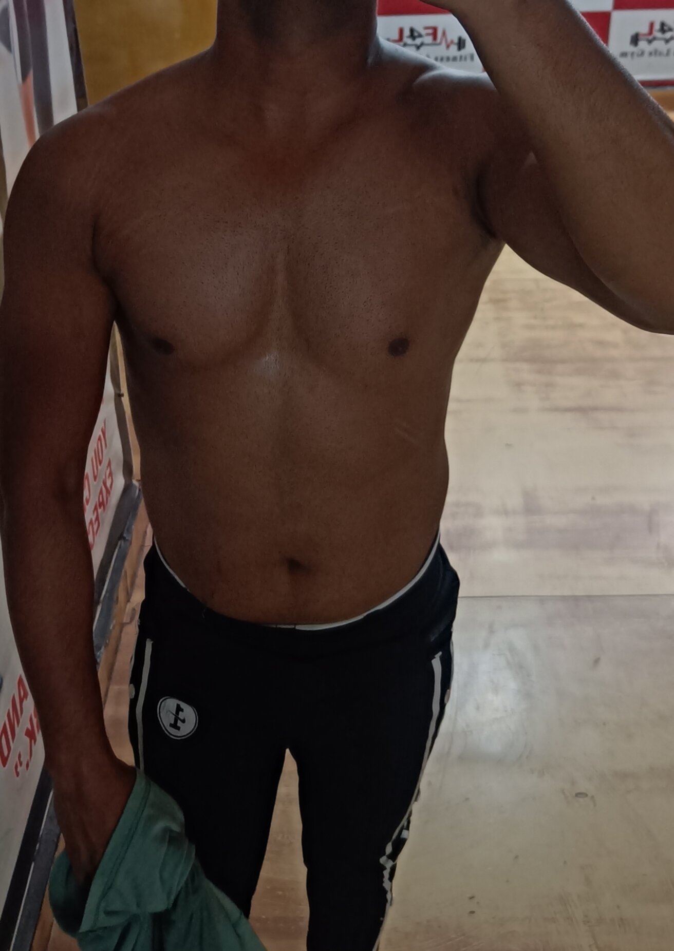 smallboybig_D