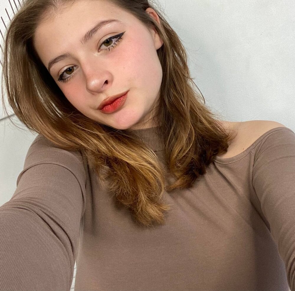 Live sex webcam photo for Nika_div #289987882