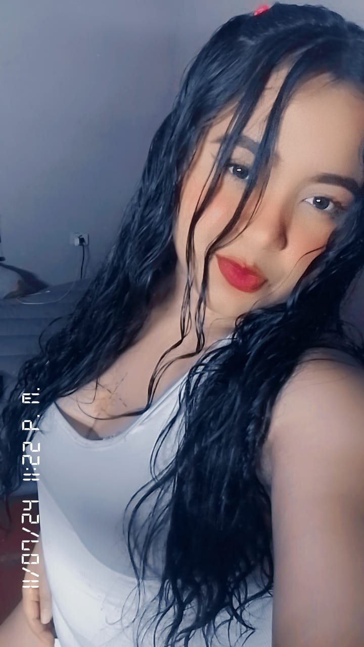 estefy_boobs1