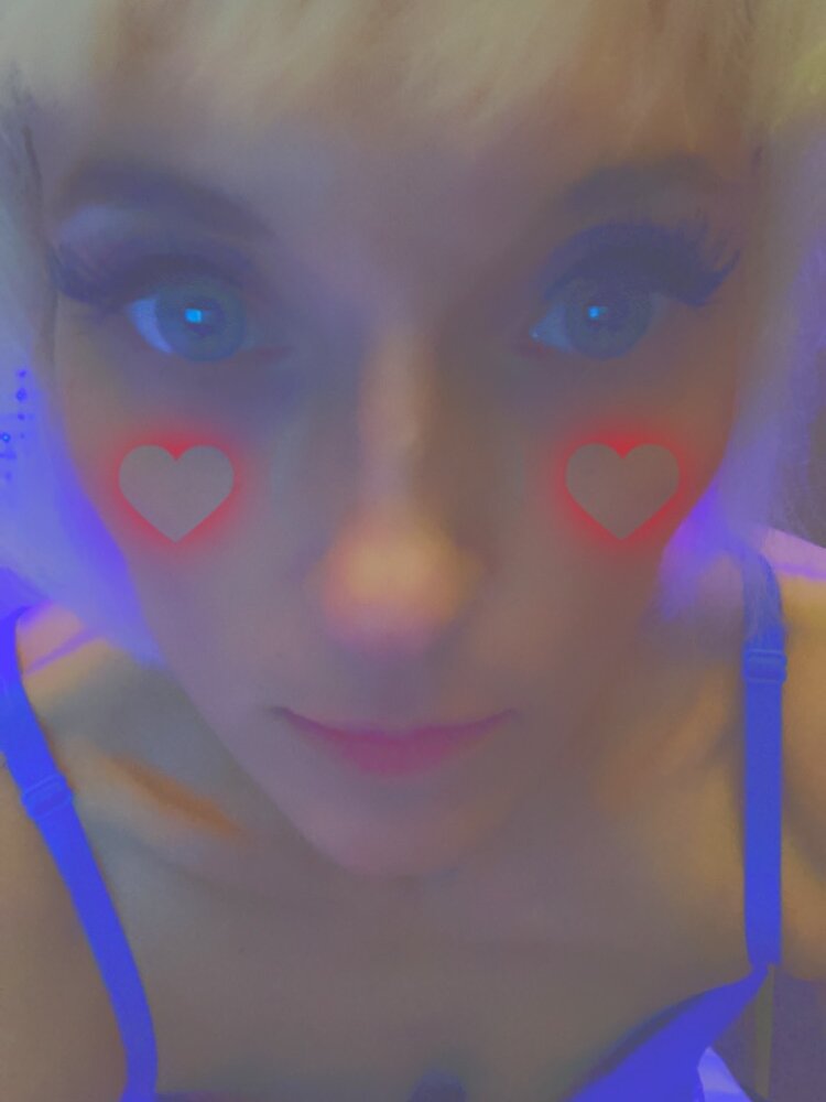 Live sex webcam photo for Vickibabygirl #283800399