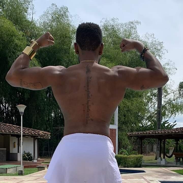 bigblackmodel