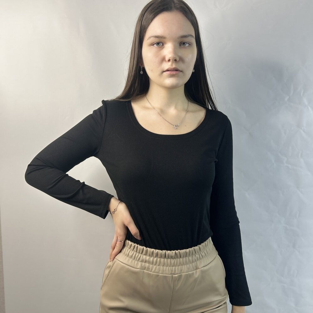 LolaHenry profile