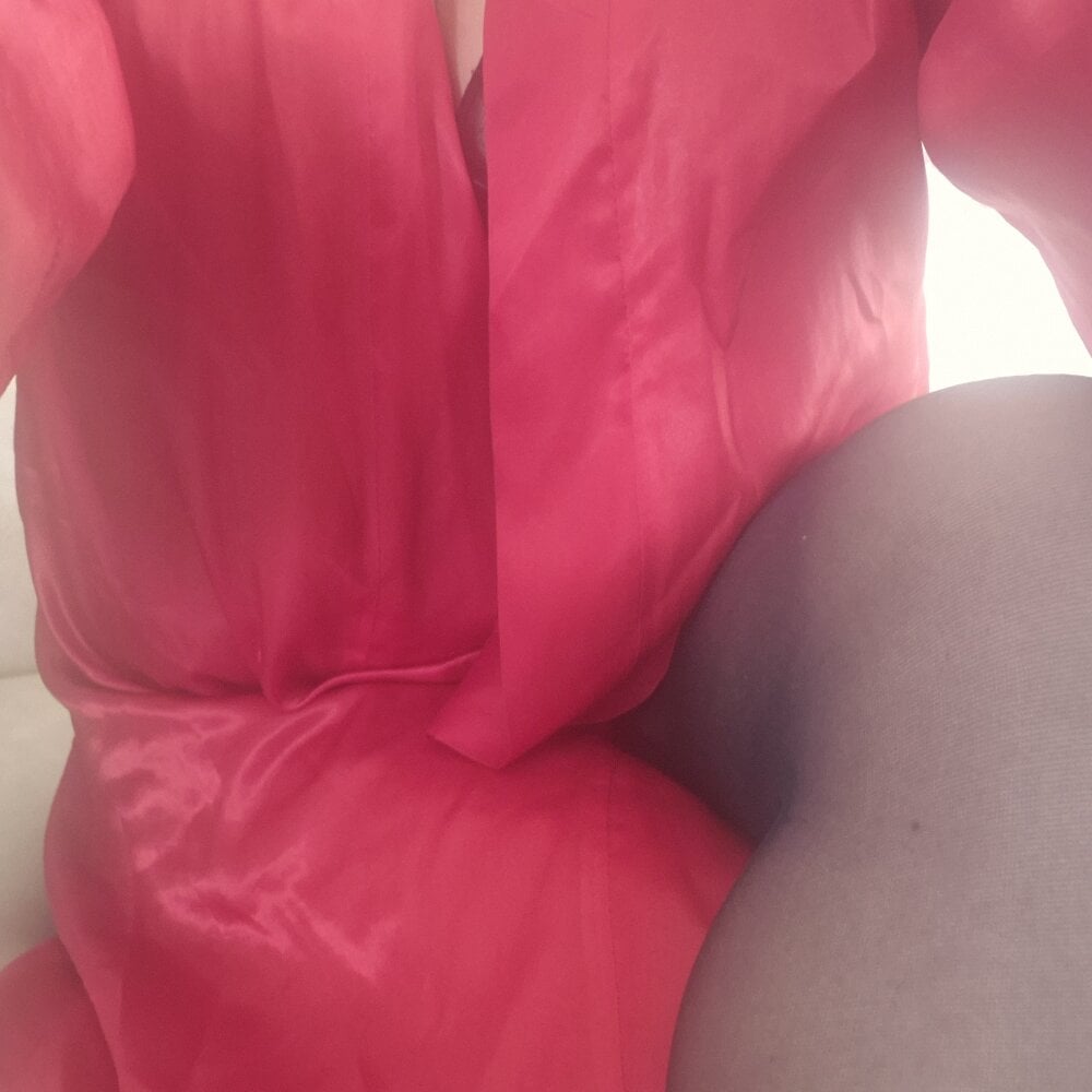 linka06's Offline XXX Chat