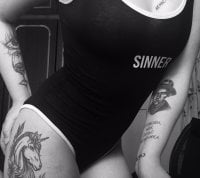 SistersOlsen_'s Offline Chat Room