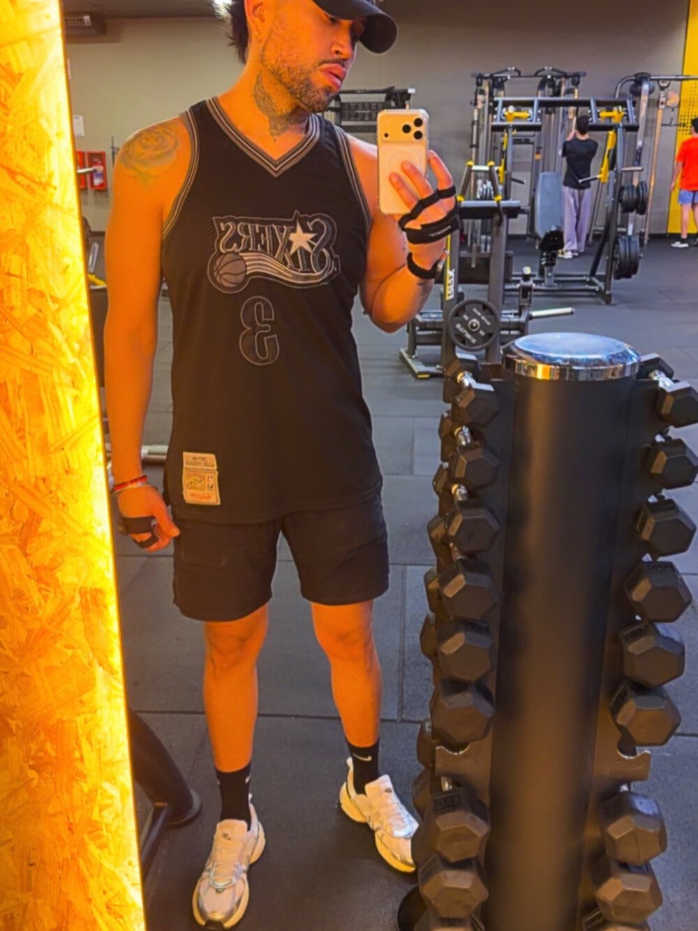 miguellcouple_live's Offline XXX Chat