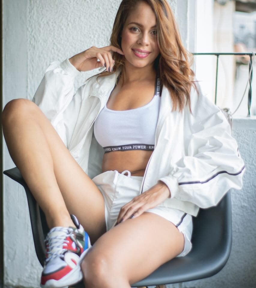 cheapadultsexcams.com _lisa_07 livesex profile in bisexual cams