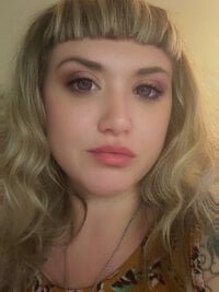 SissyMercy's webcam live show