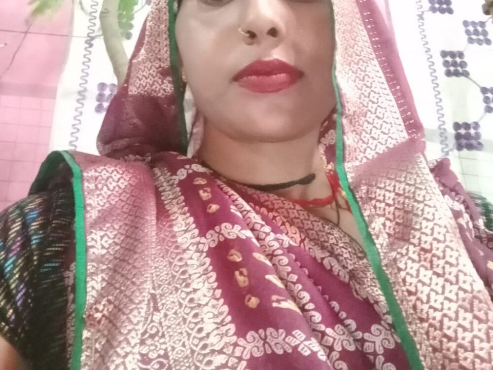 myliveeroticcams.com pooja_sony livesex profile in if-you-have-dreams-i-will-be-in-them cams