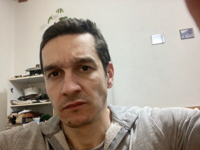 slabyhrac Live Cam and Statistics on UnifiedCams