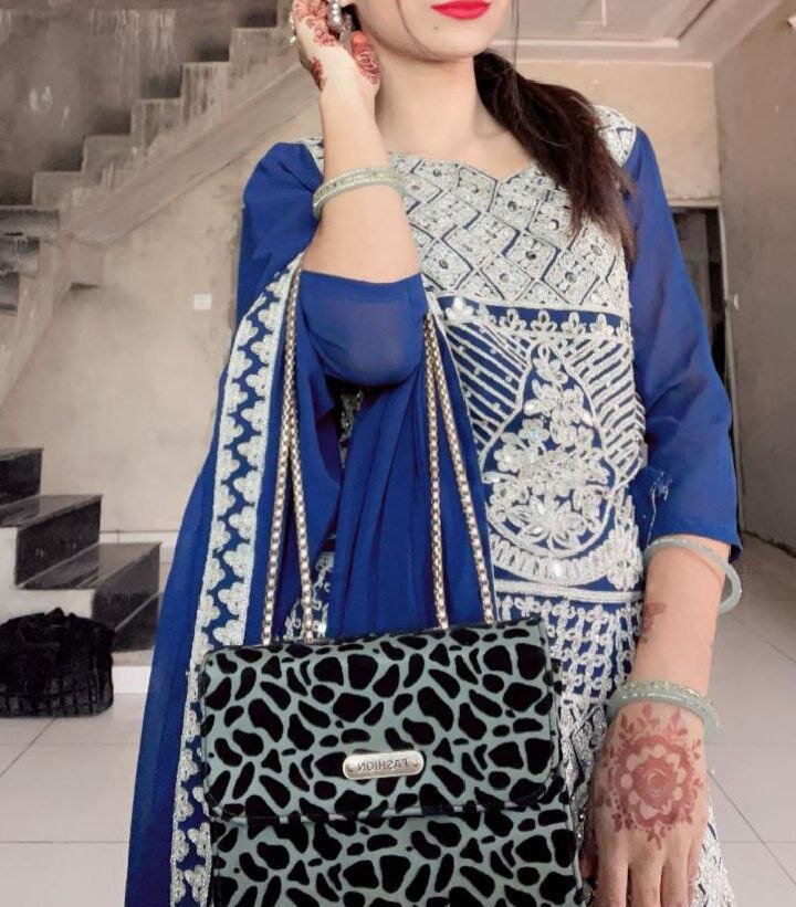 Trisha-live