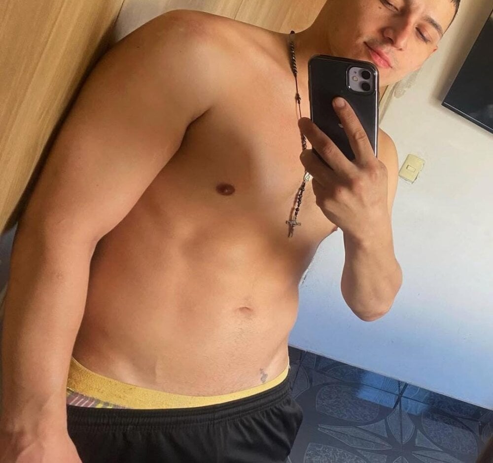 Sander_Grey7 profile