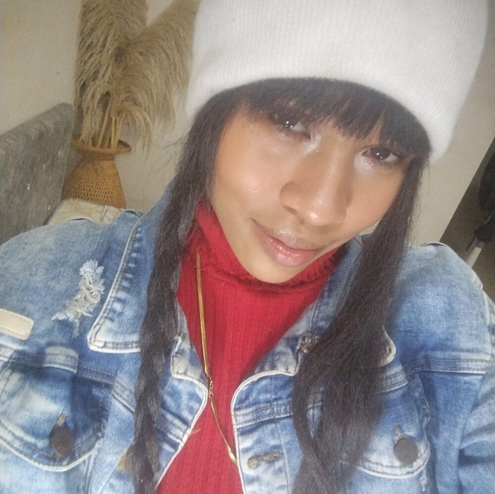 livesex.fan bad_girl_xxx livesex profile in in-the-paradise-of-sins cams