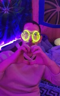 bugo1988's webcam live show