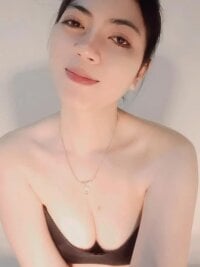 pengunalinayee's Offline Chat Room
