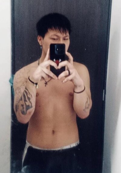 kakaroto__sexy from stripchat