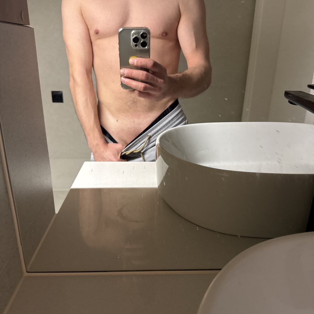 bigpolish95 Offline XXX Chat