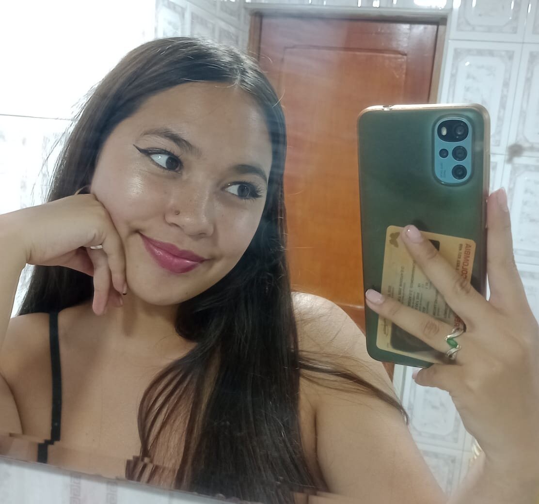 Kataleyaa_tay