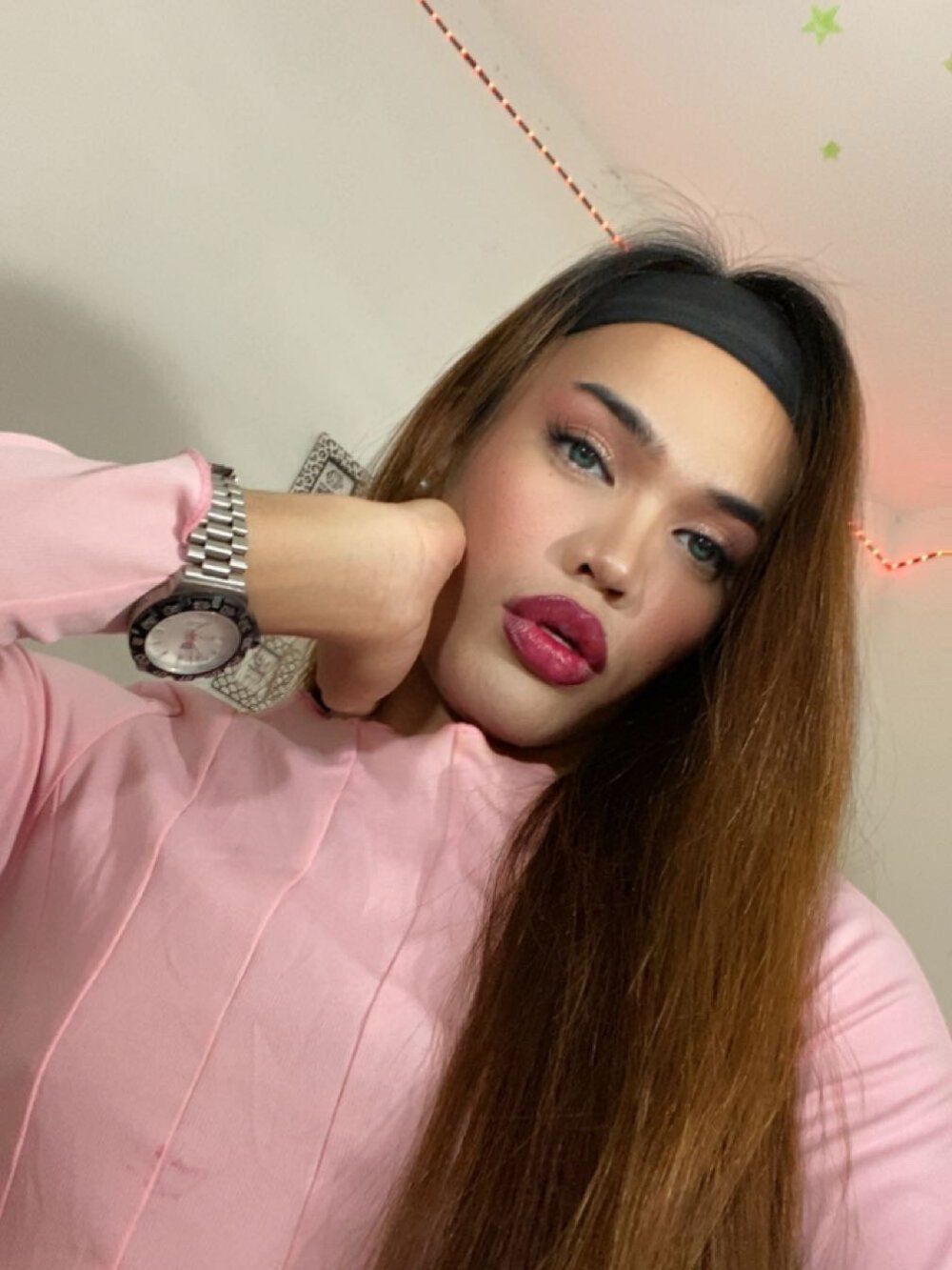 Almoghty_Maria Offline XXX-chat