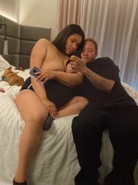 Destineedelgad0's Offline Chat Room