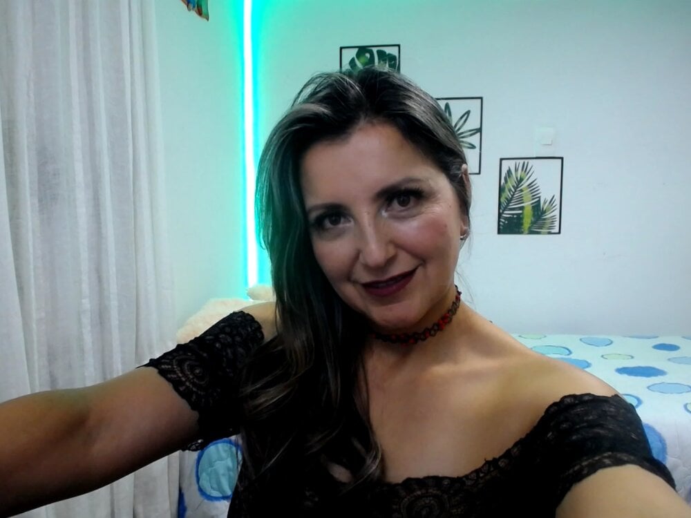 Sofi_5249_ live cam model at StripChat