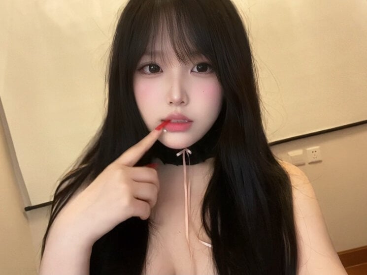 onaircams.com iu-11 livesex profile in bisexual cams