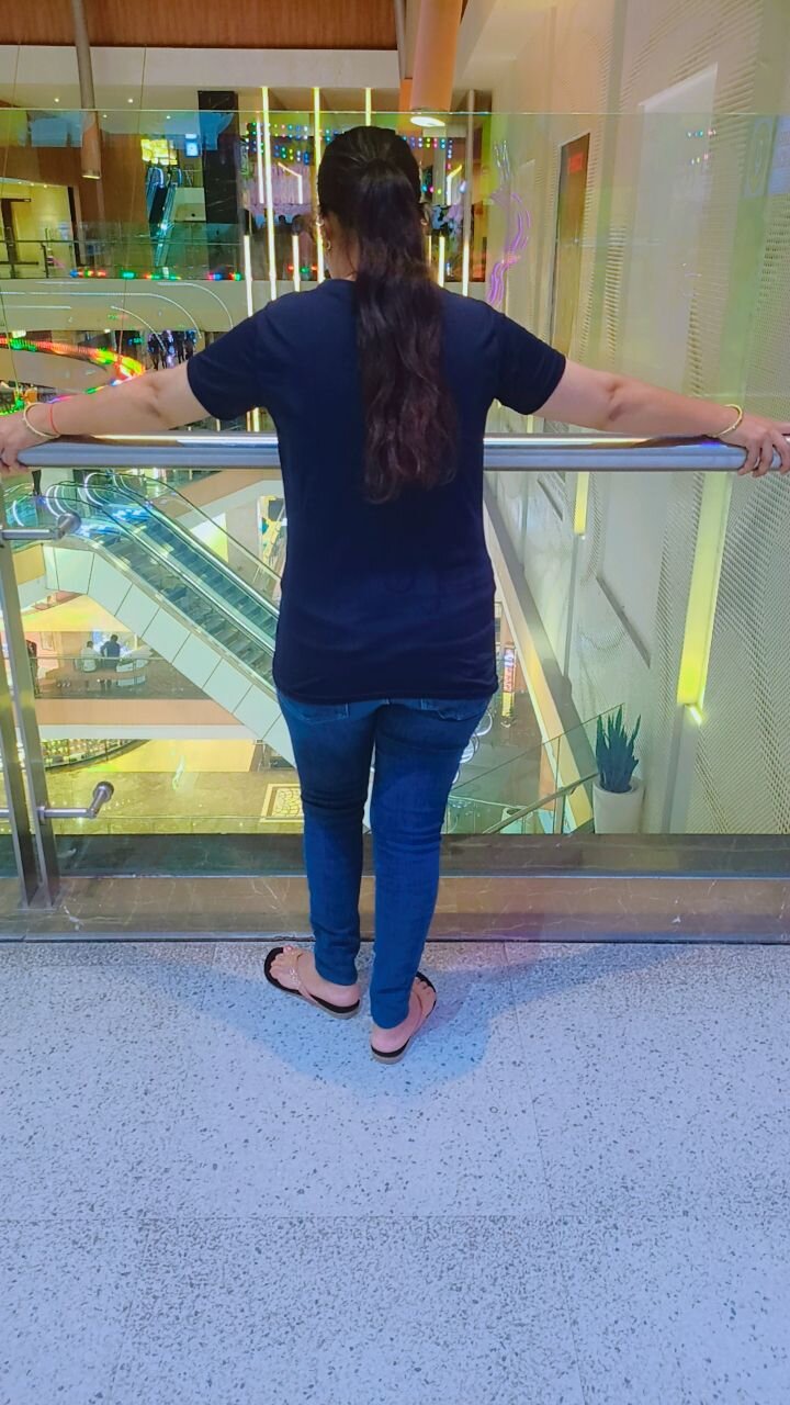 Hot_anika_ live webcam