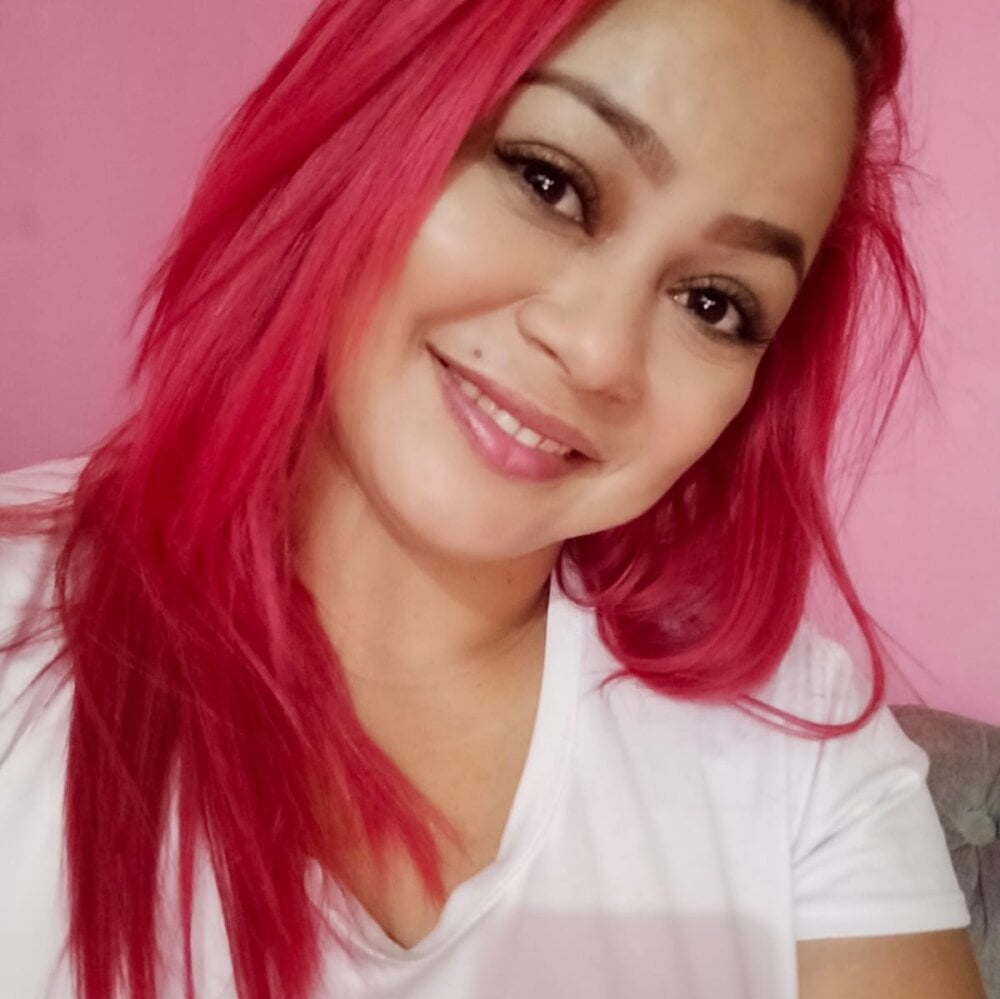 pornos.live sabina_red_hotmilf livesex profile in mature-latin cams