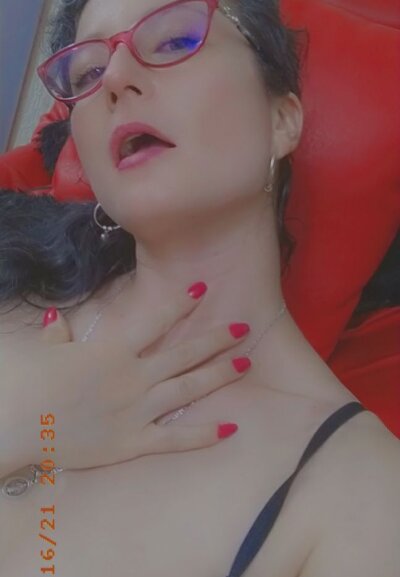 camilacute83 from stripchat