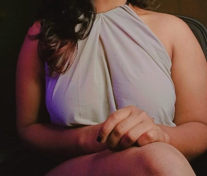 elivecams.com hot-honey20 livesex profile in dominant cams