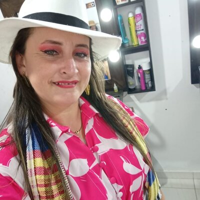 NICOLLE_MILF_OF Avatar