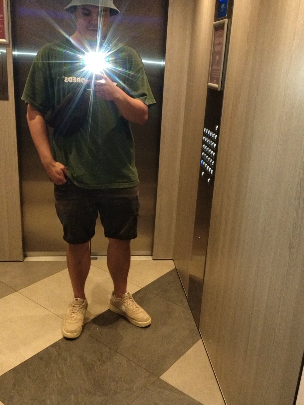 RobbyThrobb