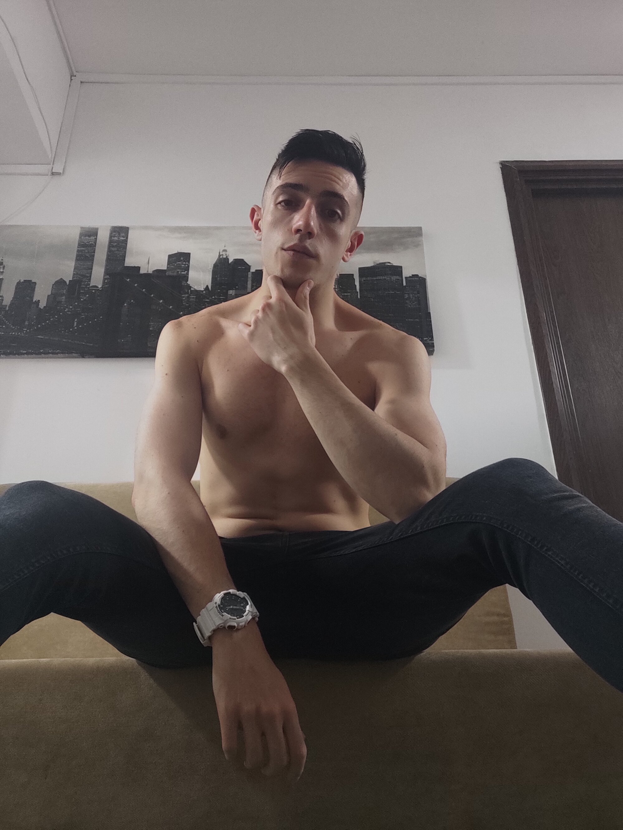 Eatmyassbitch98