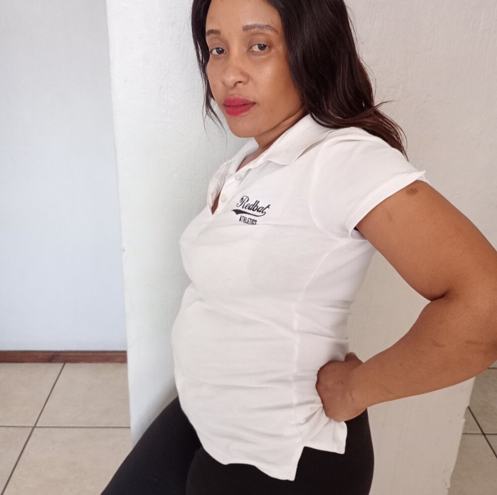 myliveeroticcams.com cococaramel-x livesex profile in a-real-relationship-for-love-an-much-naughty-fun-will-provide-everything-always-for-my-love cams