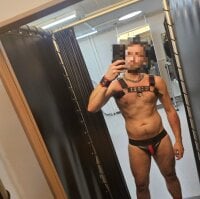 manforhotfun webcam thumbnail