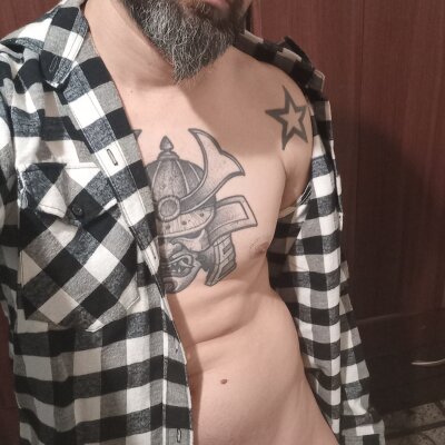 Ozzypsico13 Male Daddies Chat Cam