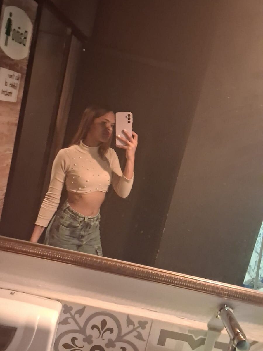 elivecams.com hailey_carter2 livesex profile in spanish cams