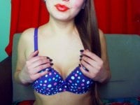 MilkaMonday's Offline Chat Room