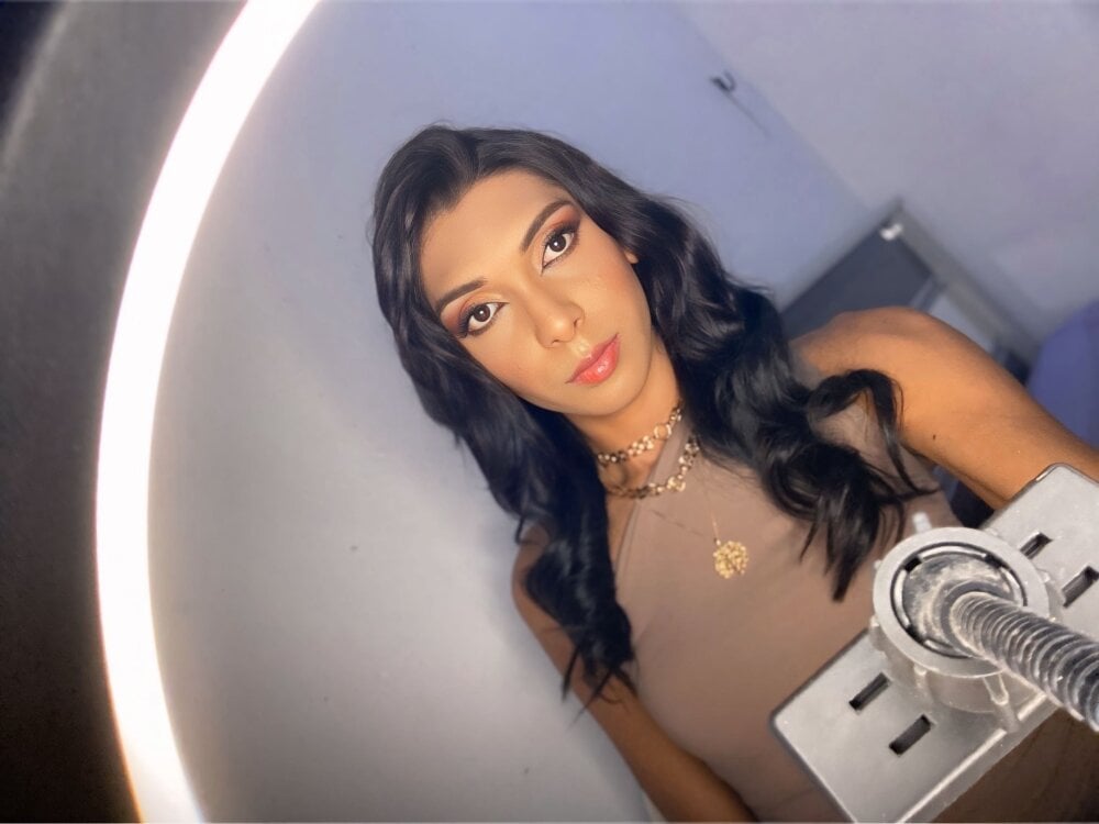 rafaellatrans' Offline XXX Chat