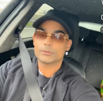 ricardo29200 from stripchat