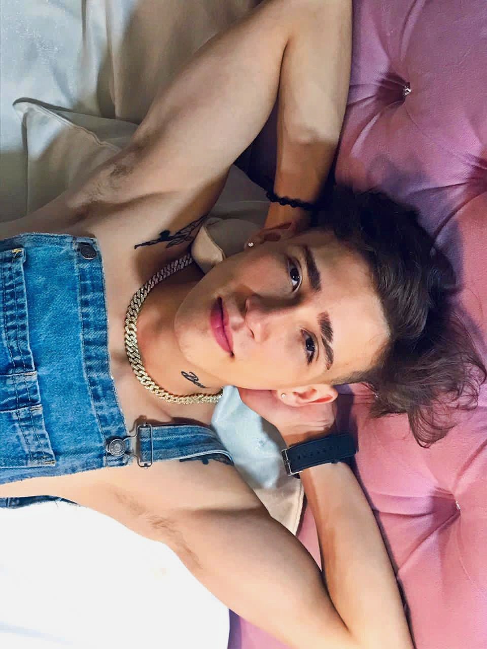 Hellll_boy