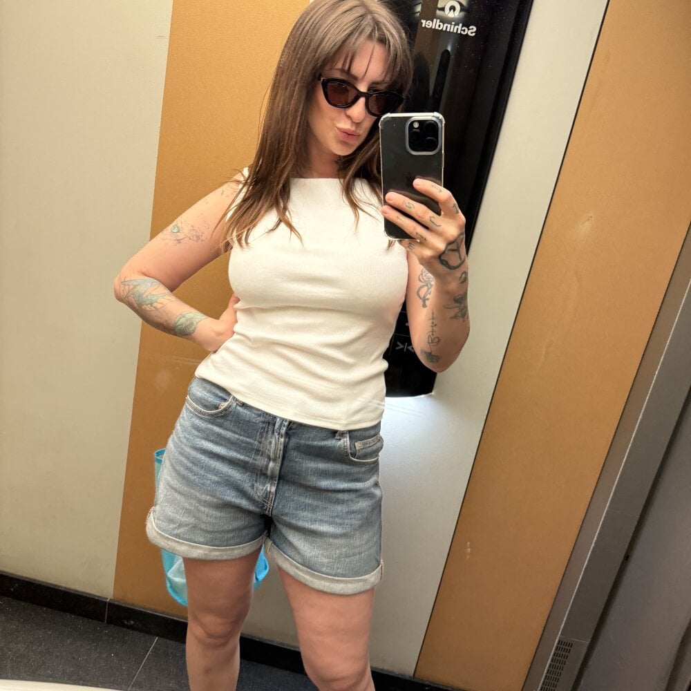 SpicyChocolate111 offline XXX-chatje