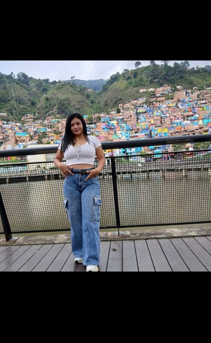Melanyrouse- profile