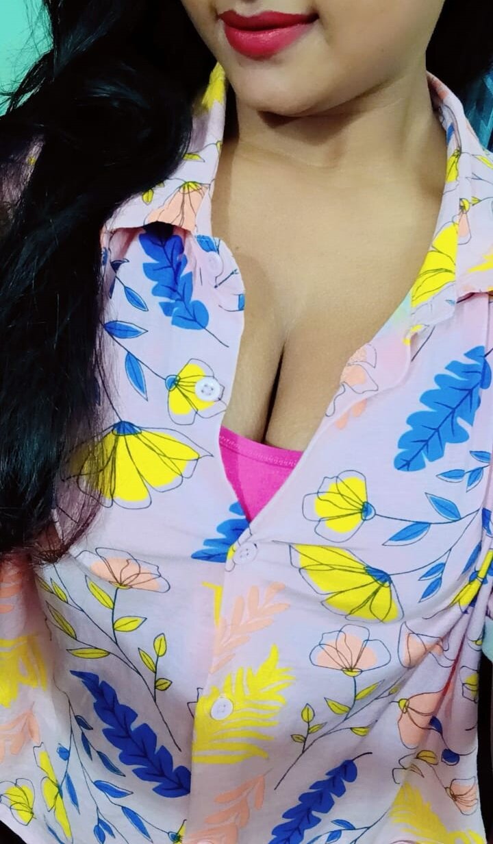 Mee_Neeharika