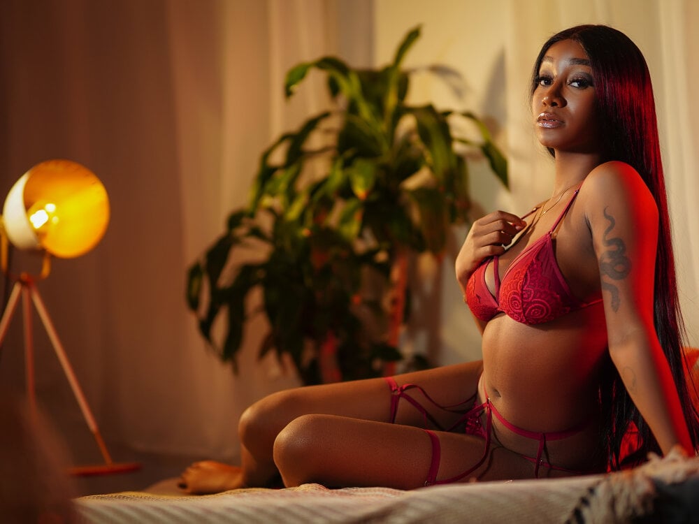 Live sex webcam photo for DorisSmith #289917468